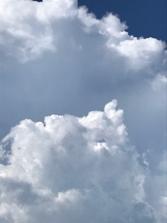 夏の名残の雲 - コピー.jpg